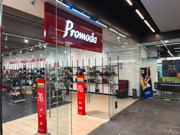 Moda en AltOlivo, plaza comercial en Álvaro Obregón